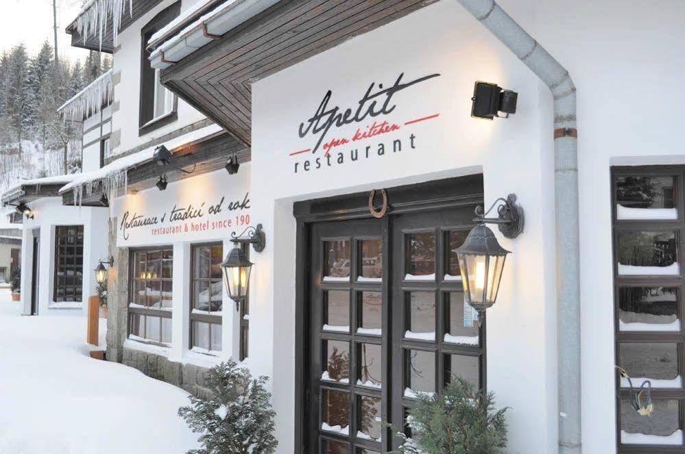 Lomnice Hotel & Restaurant Шпиндлерув-Млин Экстерьер фото